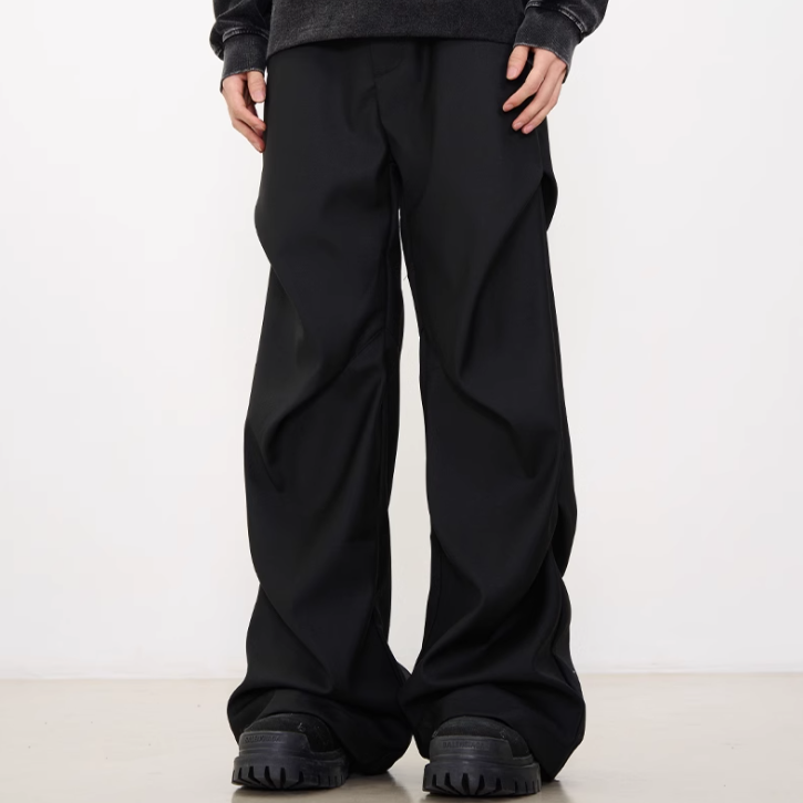 Pleated loose straight-leg trousers Black