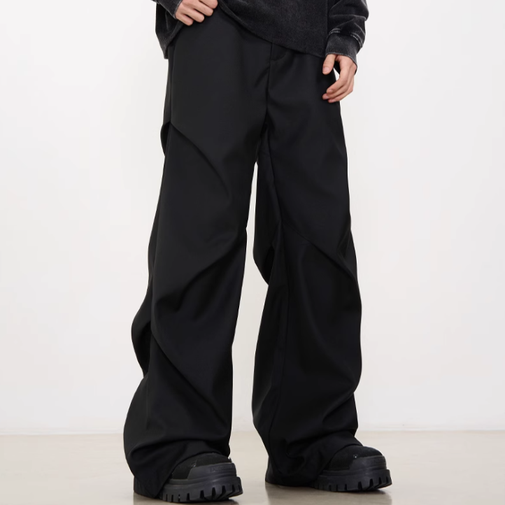 Pleated loose straight-leg trousers Black
