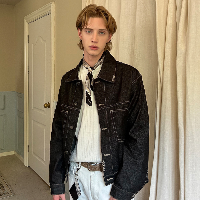 Vintage cropped wide lapel denim jacket