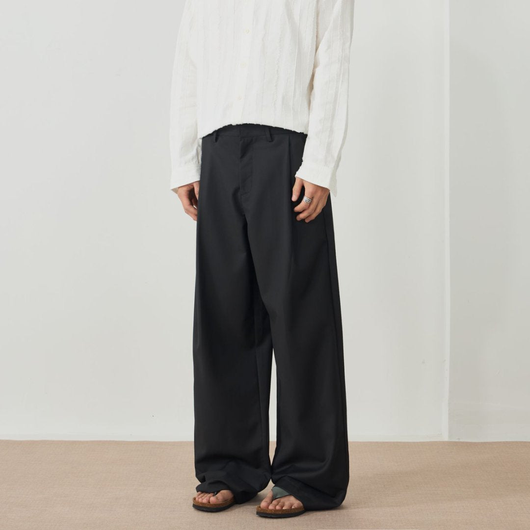 Pleated loose wide-leg trousers