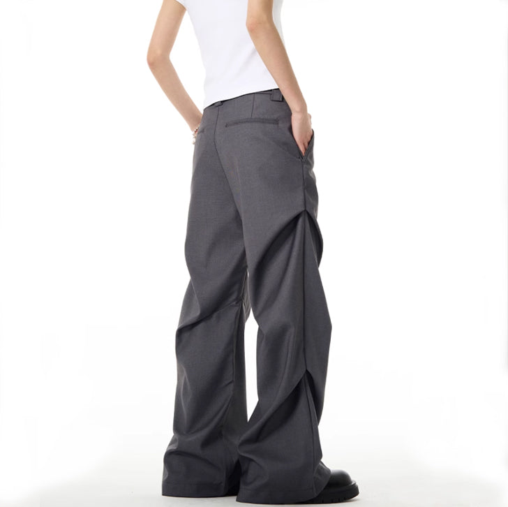 Pleated loose straight-leg trousers Gray